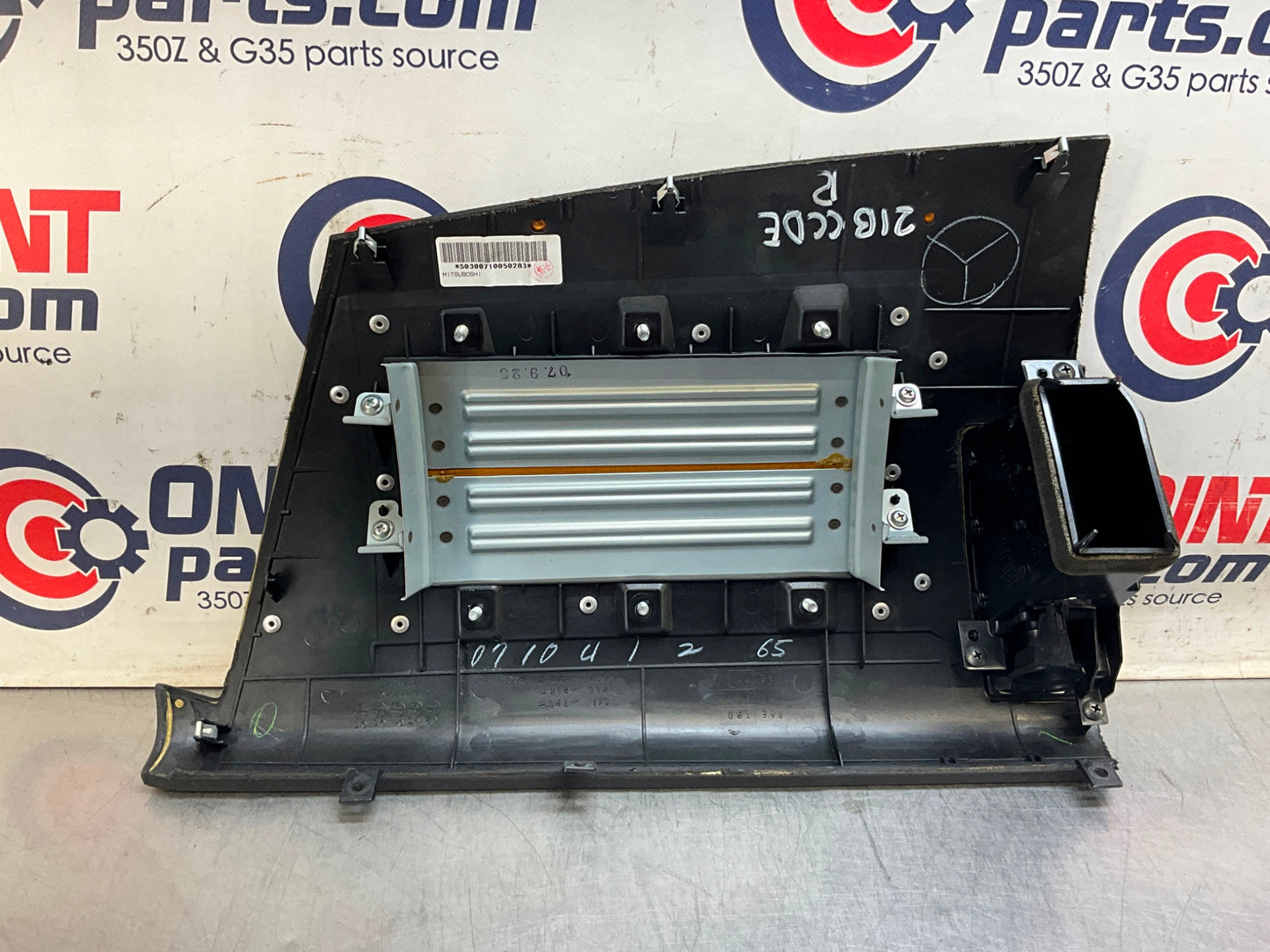 2008 Nissan 350Z Passenger Right Upper Dash Panel with Vent OEM 21BCCDE - On Point Parts Inc