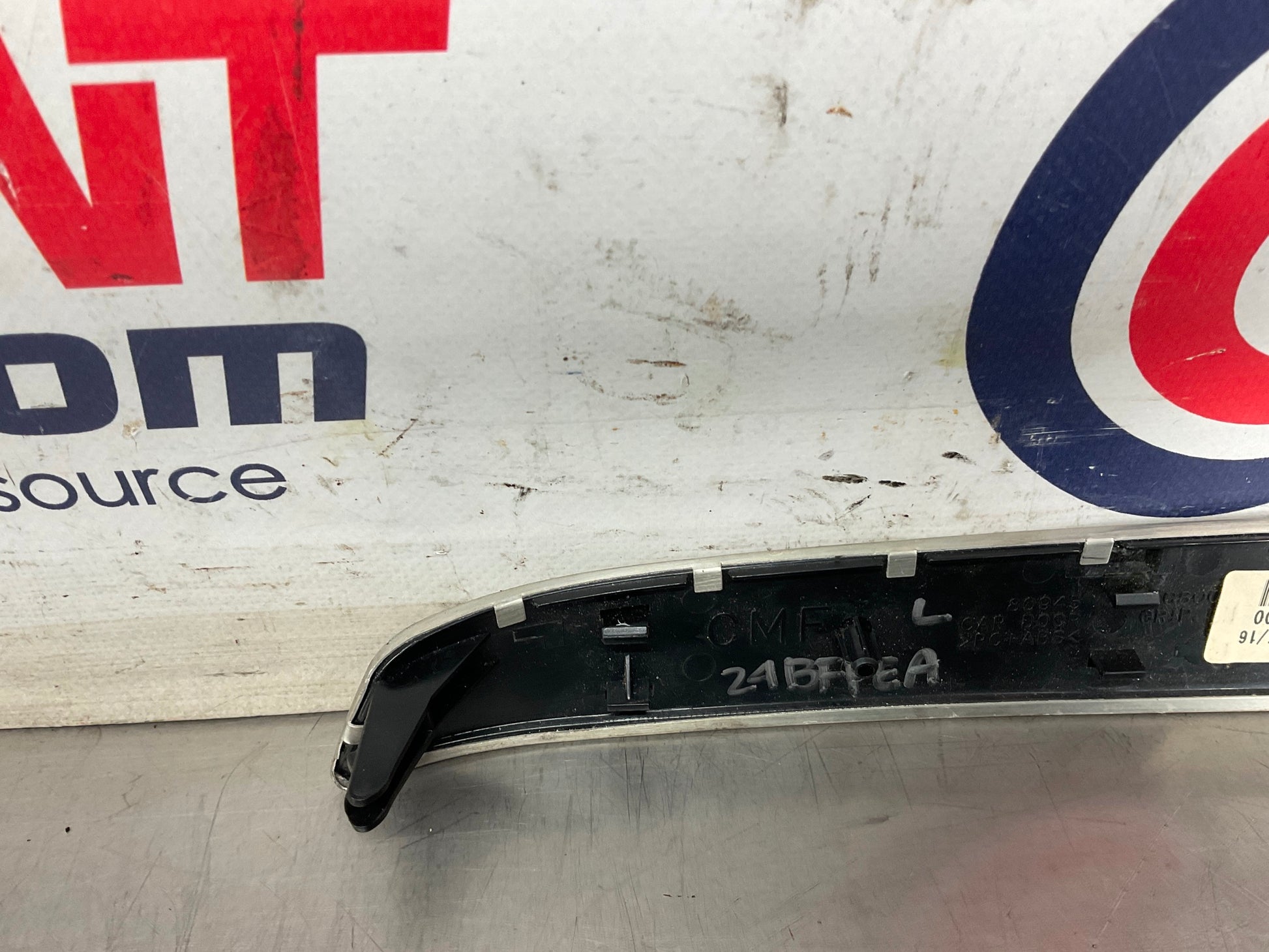 2005 Infiniti G35 Driver Left Door Grip Handle Trim 80945 OEM 24BFFEA - On Point Parts Inc