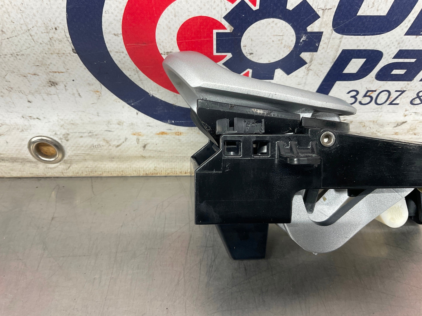 2003 Nissan 350Z Passenger Right Door Handle 80670 OEM 23BCPEE - On Point Parts Inc