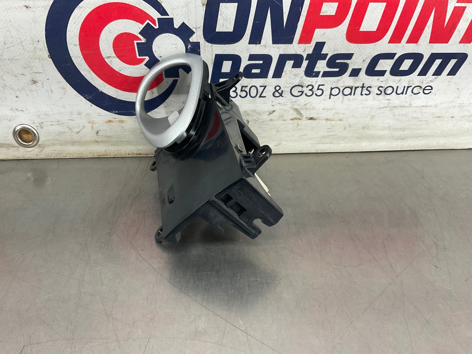 2003 Nissan 350Z Passenger Right Door Handle 80670 OEM 23BCPEE - On Point Parts Inc