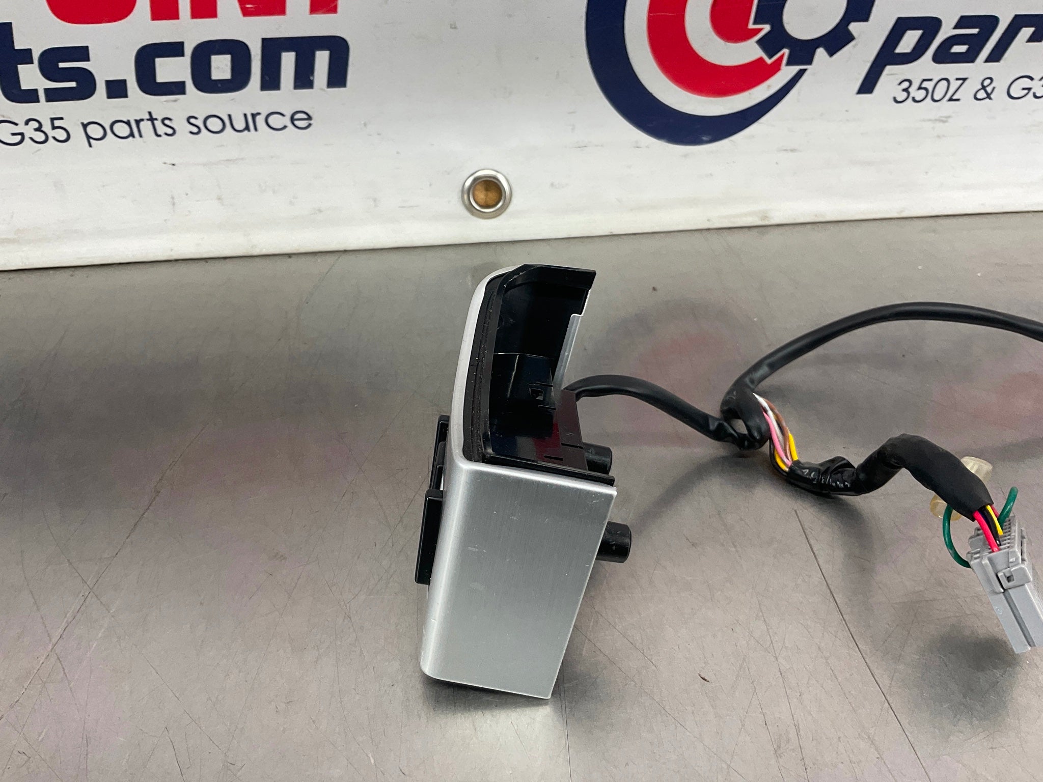 2006 Nissan 350Z Steering Wheel Switches Stereo Cruise