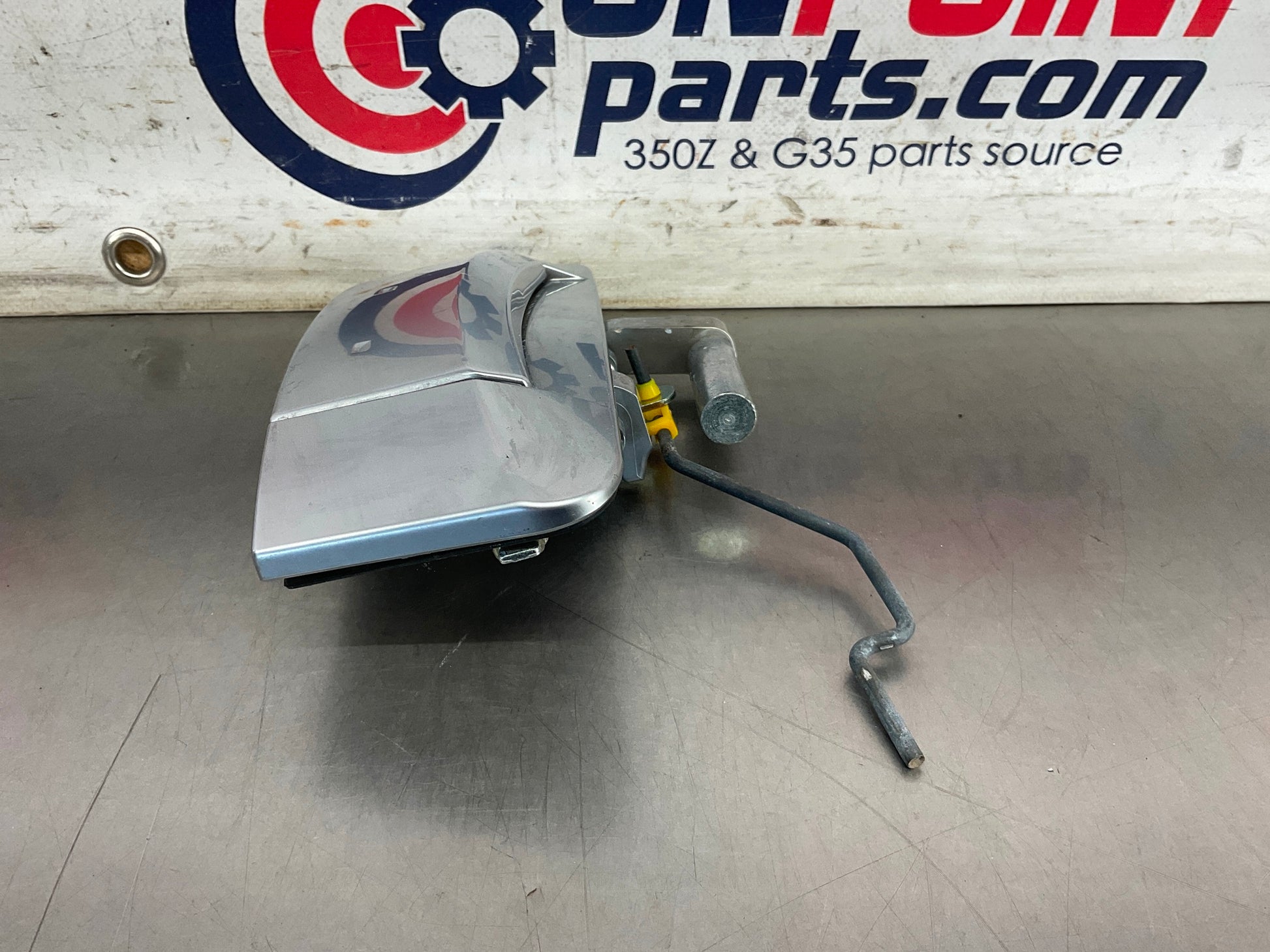 2003 Nissan 350Z Passenger Right Exterior Door Handle 80606 OEM 23BCPEE - On Point Parts Inc