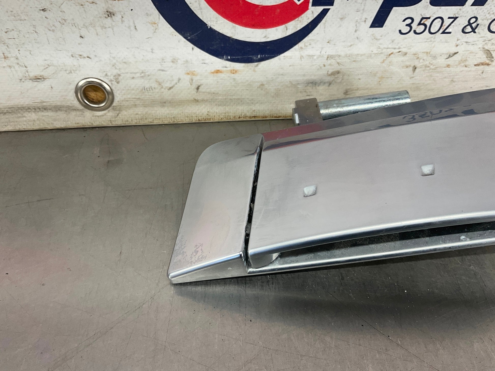 2003 Nissan 350Z Passenger Right Exterior Door Handle 80606 OEM 23BCPEE - On Point Parts Inc