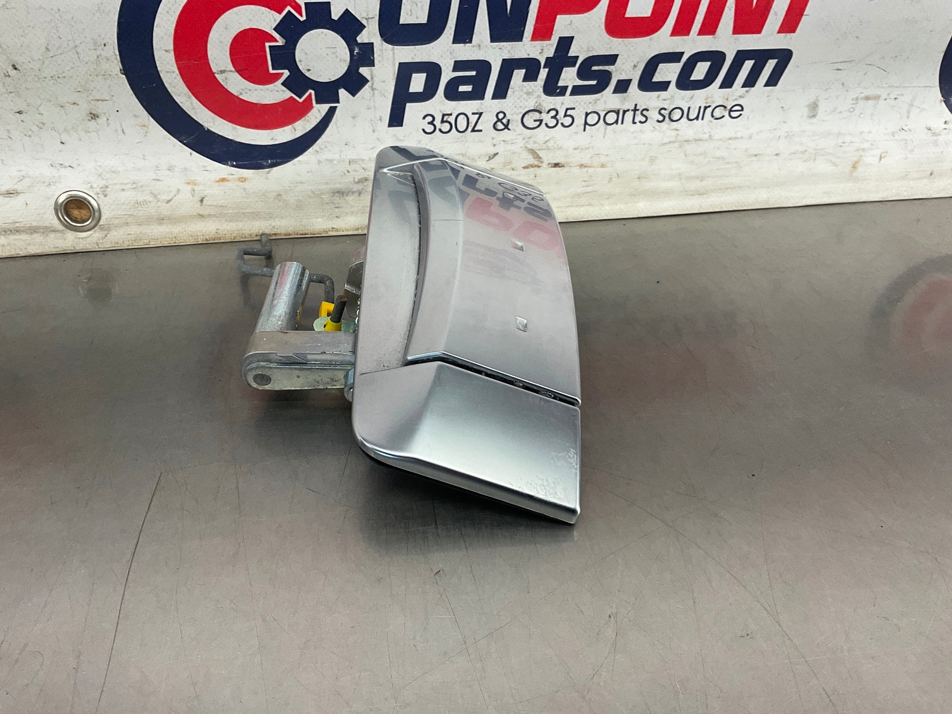 2003 Nissan 350Z Passenger Right Exterior Door Handle 80606 OEM 23BCPEE - On Point Parts Inc