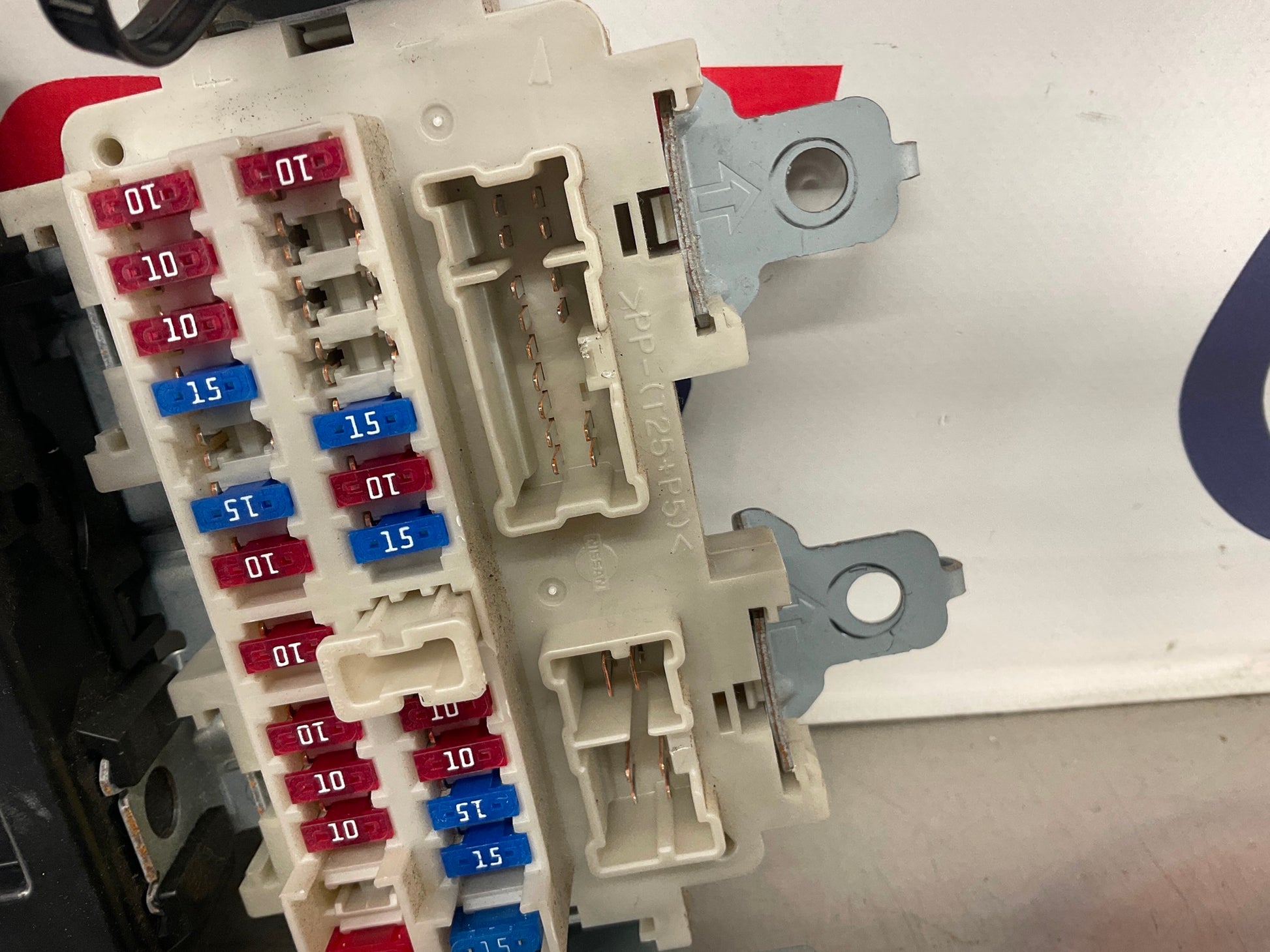 2006 Nissan 350Z BCM Body Control Module 284B1CF40A OEM 15BAJDE - On Point Parts Inc