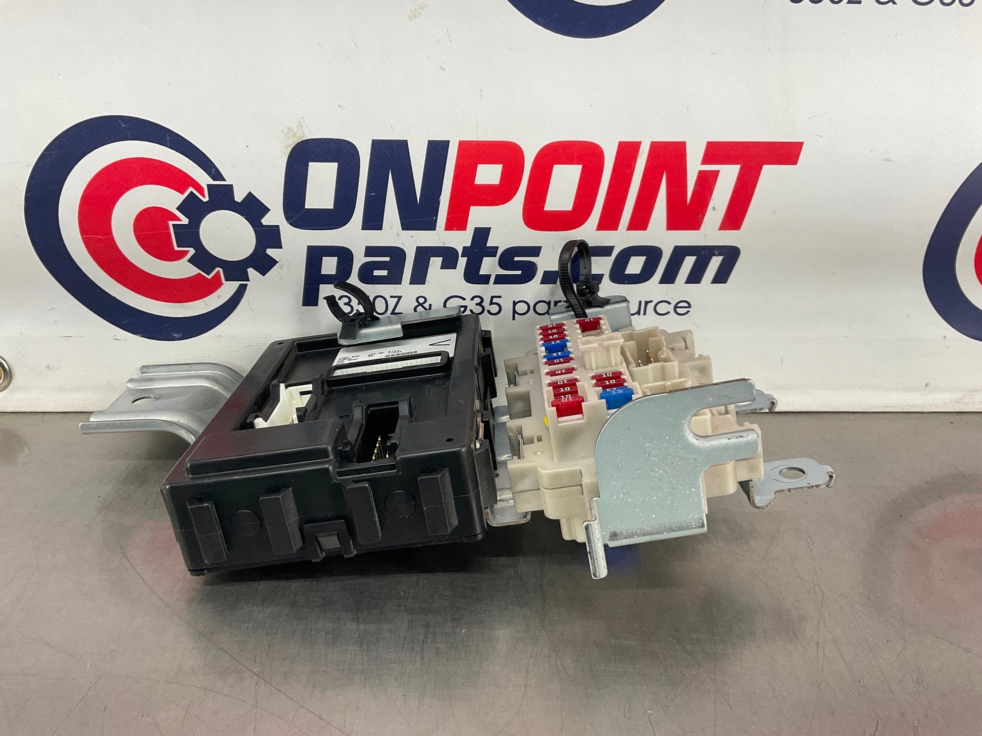 2006 Nissan 350Z BCM Body Control Module 284B1CF40A OEM 15BAJDE - On Point Parts Inc