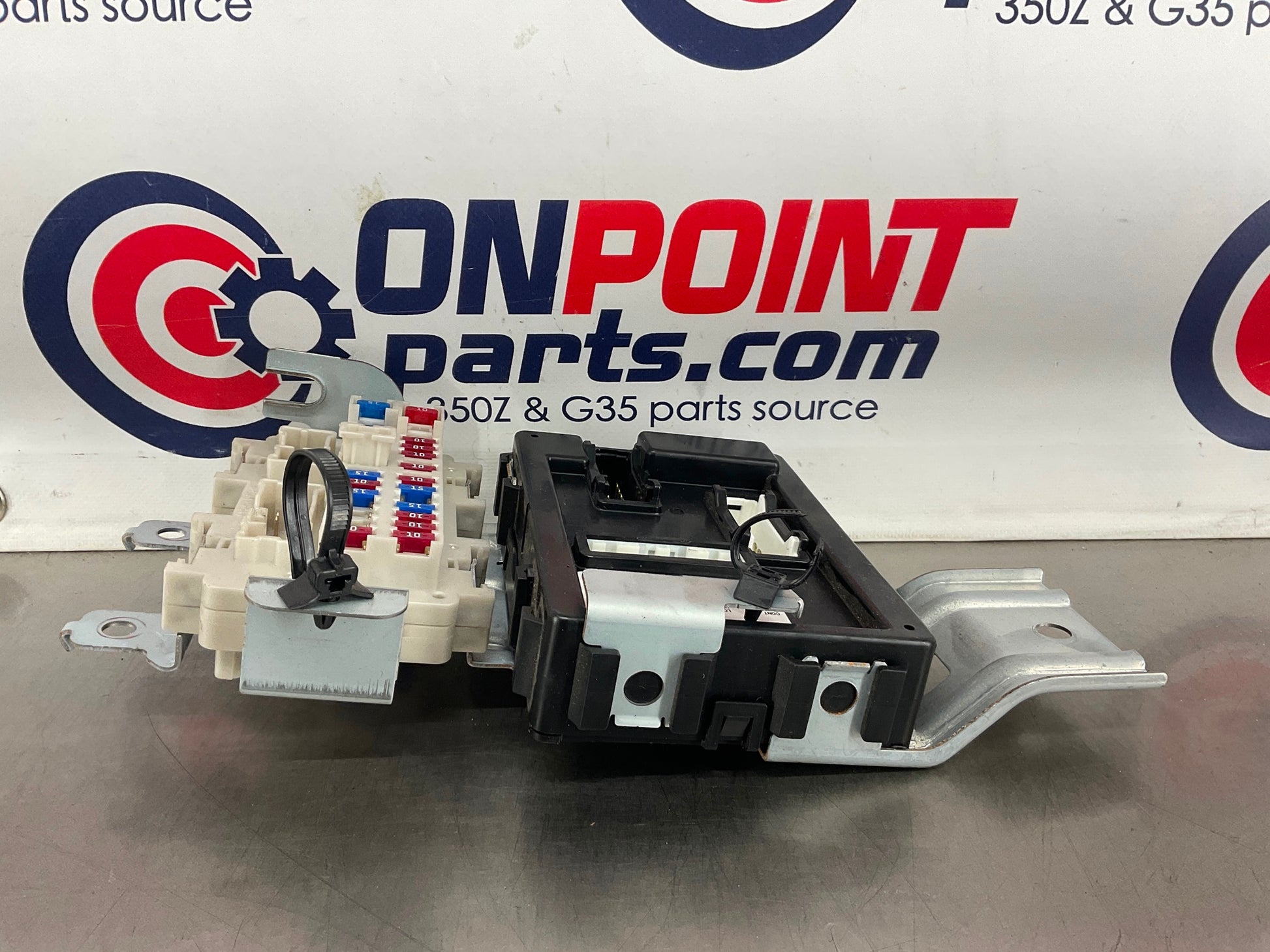 2006 Nissan 350Z BCM Body Control Module 284B1CF40A OEM 15BAJDE - On Point Parts Inc