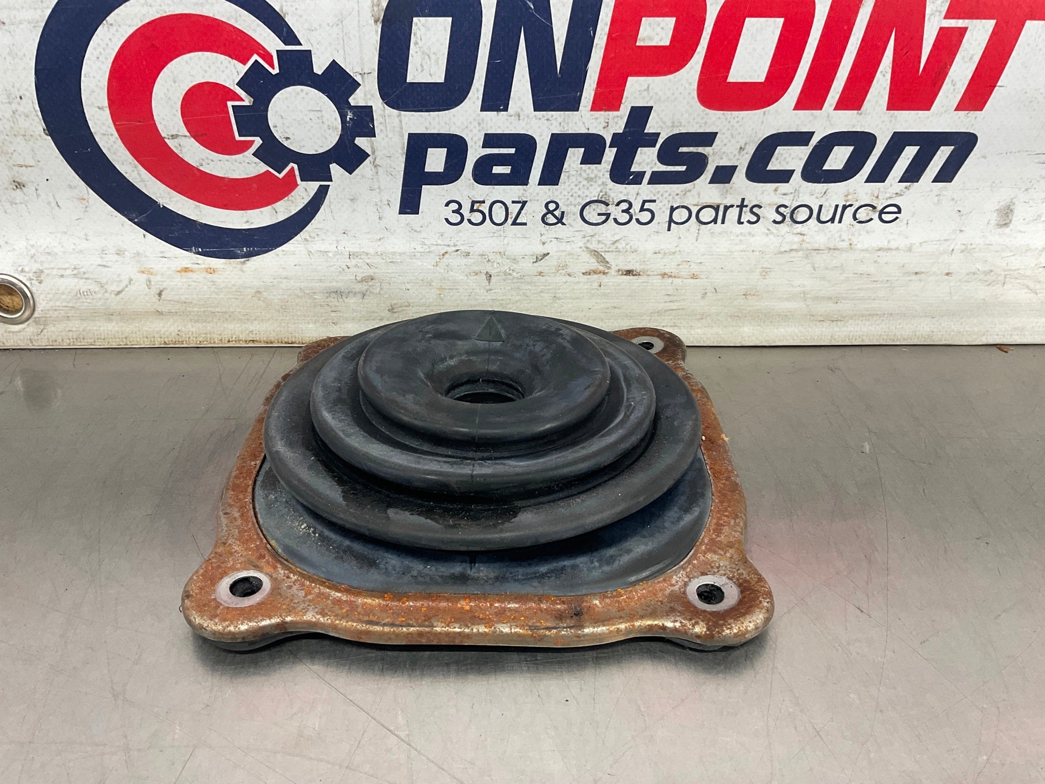 0717-18 inさん 2003-2008 Nissan 350Z G35 6 SPEED MANUAL TRANSMISSION Shifter Boot
