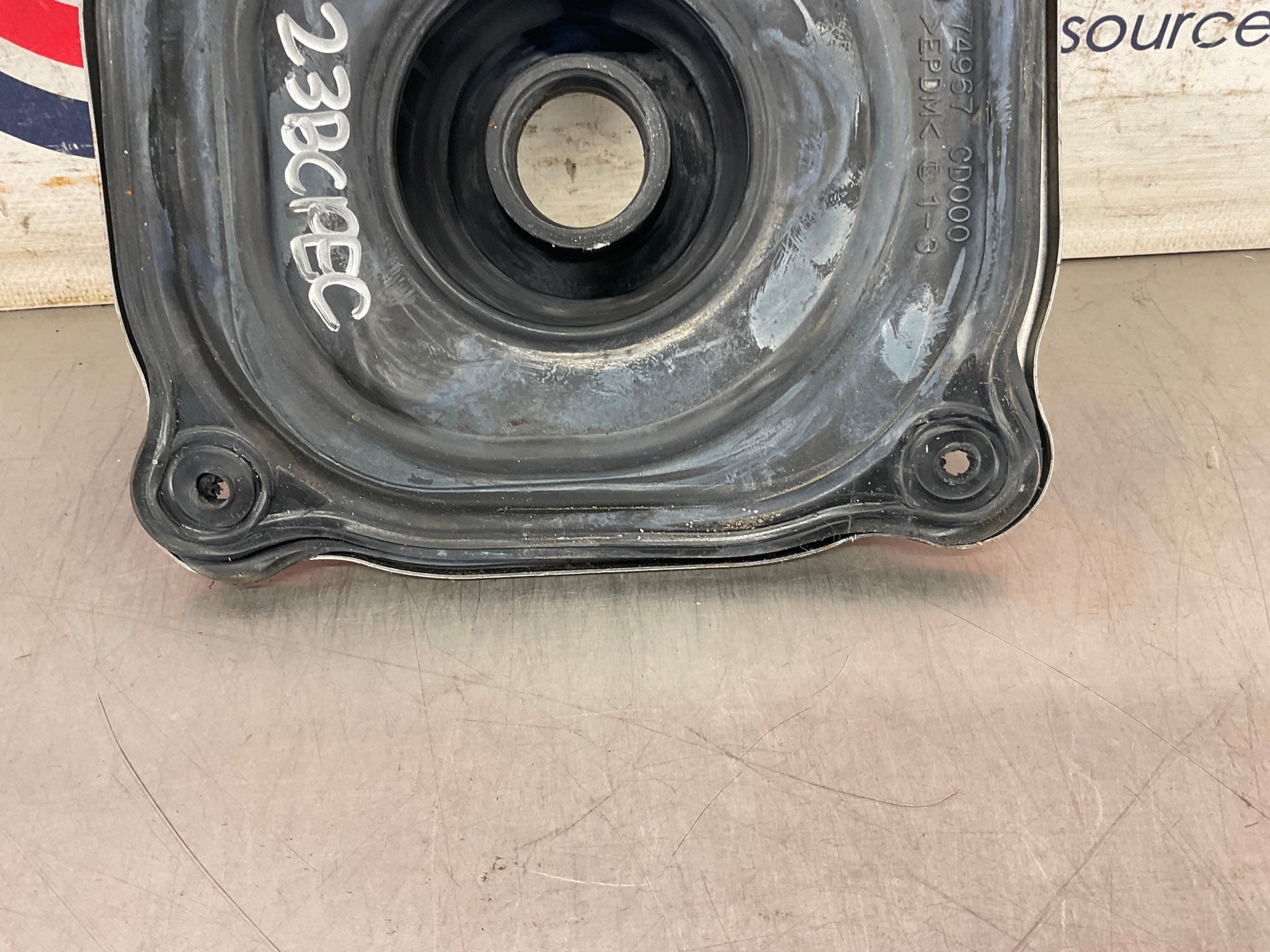 2003 Nissan 350Z Manual Gear Shifter Rubber Boot and Bracket 74967