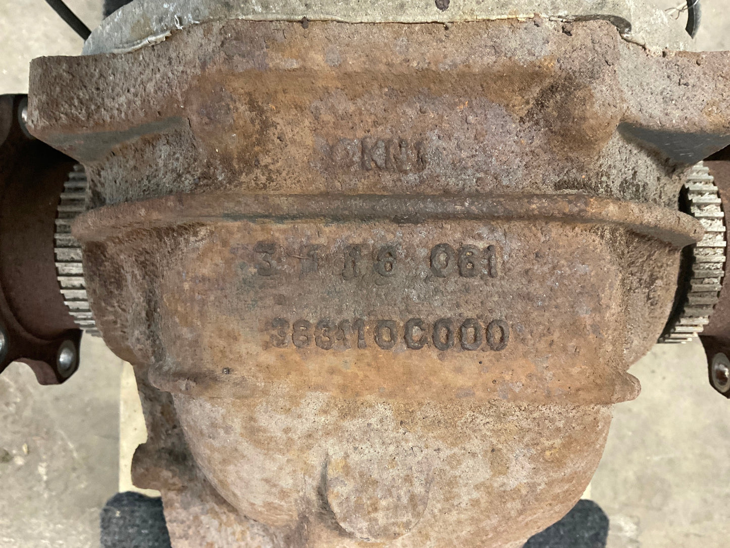 2003 Nissan 350Z VLSD Rear Differential 6 Speed Manual 3.54 122k OEM 23BCPE0 - On Point Parts Inc