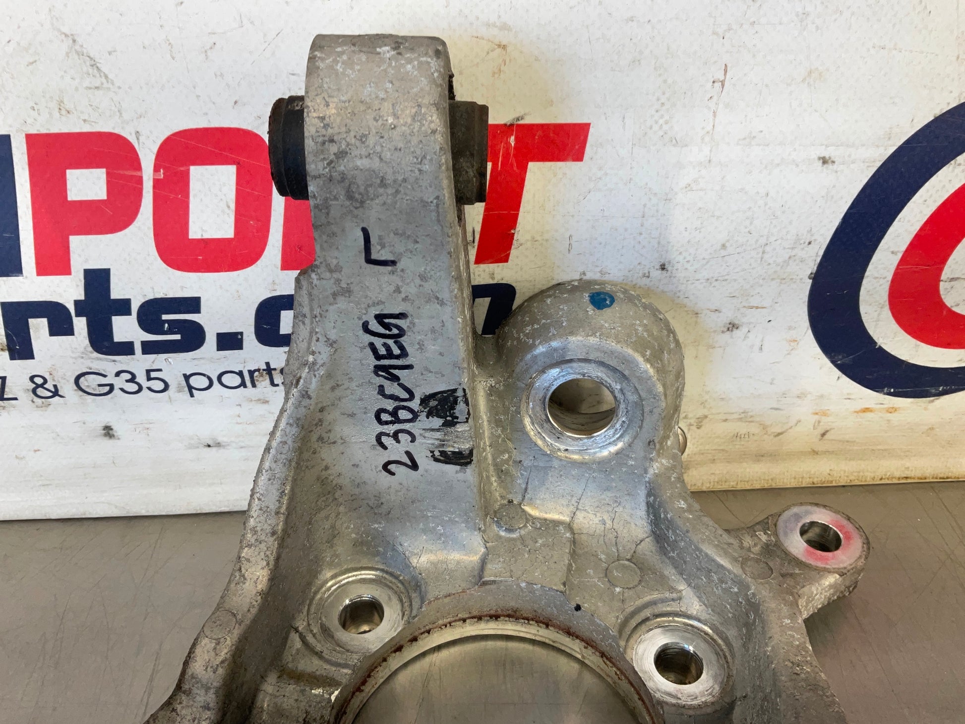 2006 Nissan 350Z Driver Left Rear Suspension Knuckle Axle Housing OEM 23BC9EG - On Point Parts Inc