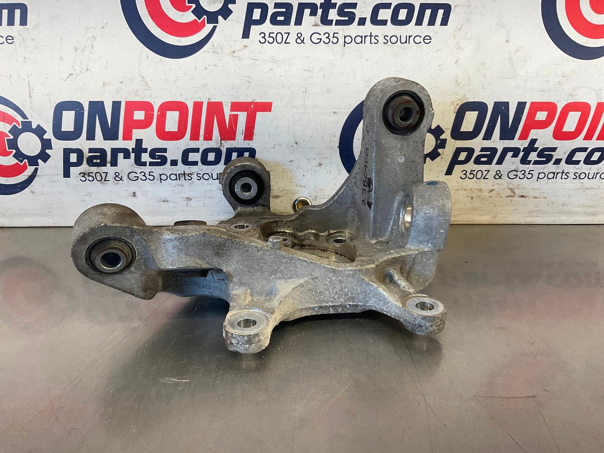 2006 Nissan 350Z Driver Left Rear Suspension Knuckle Axle Housing OEM 23BC9EG - On Point Parts Inc
