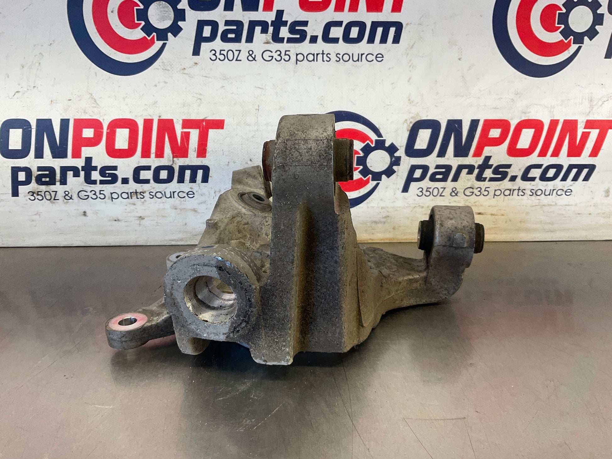 2006 Nissan 350Z Driver Left Rear Suspension Knuckle Axle Housing OEM 23BC9EG - On Point Parts Inc