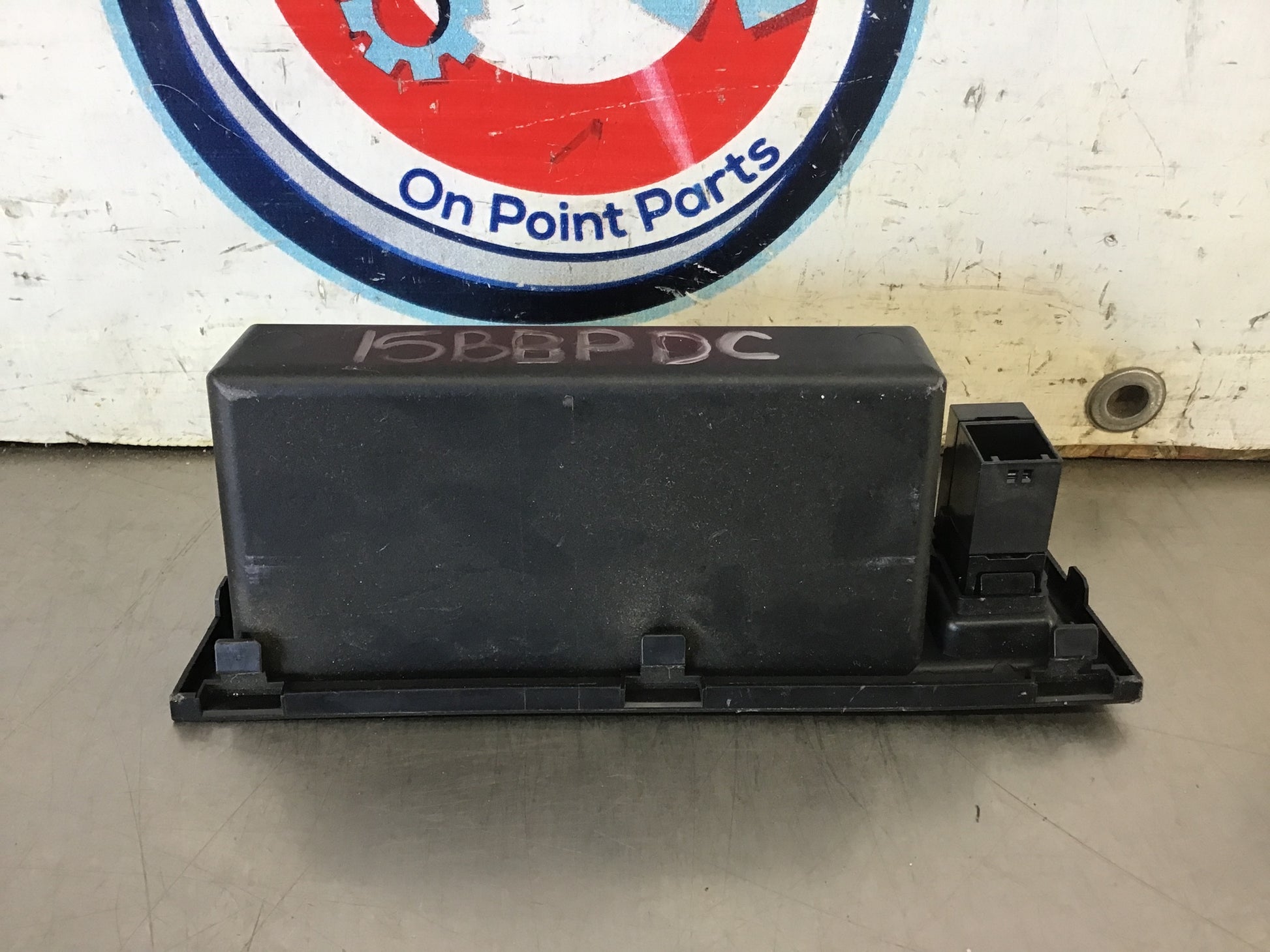 2013 Scion FRS Front Center Dash Cubby USB Aux Connector OEM 15BBPDC - On Point Parts Inc